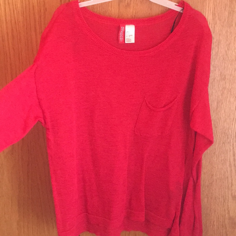 Red Long Sleeve w/ Pocket✨